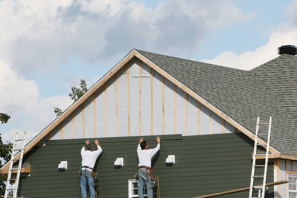 Professional Siding Replacement technician working in Barclay, NJ